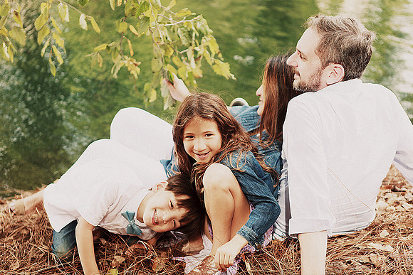 family-of-the-lens-18